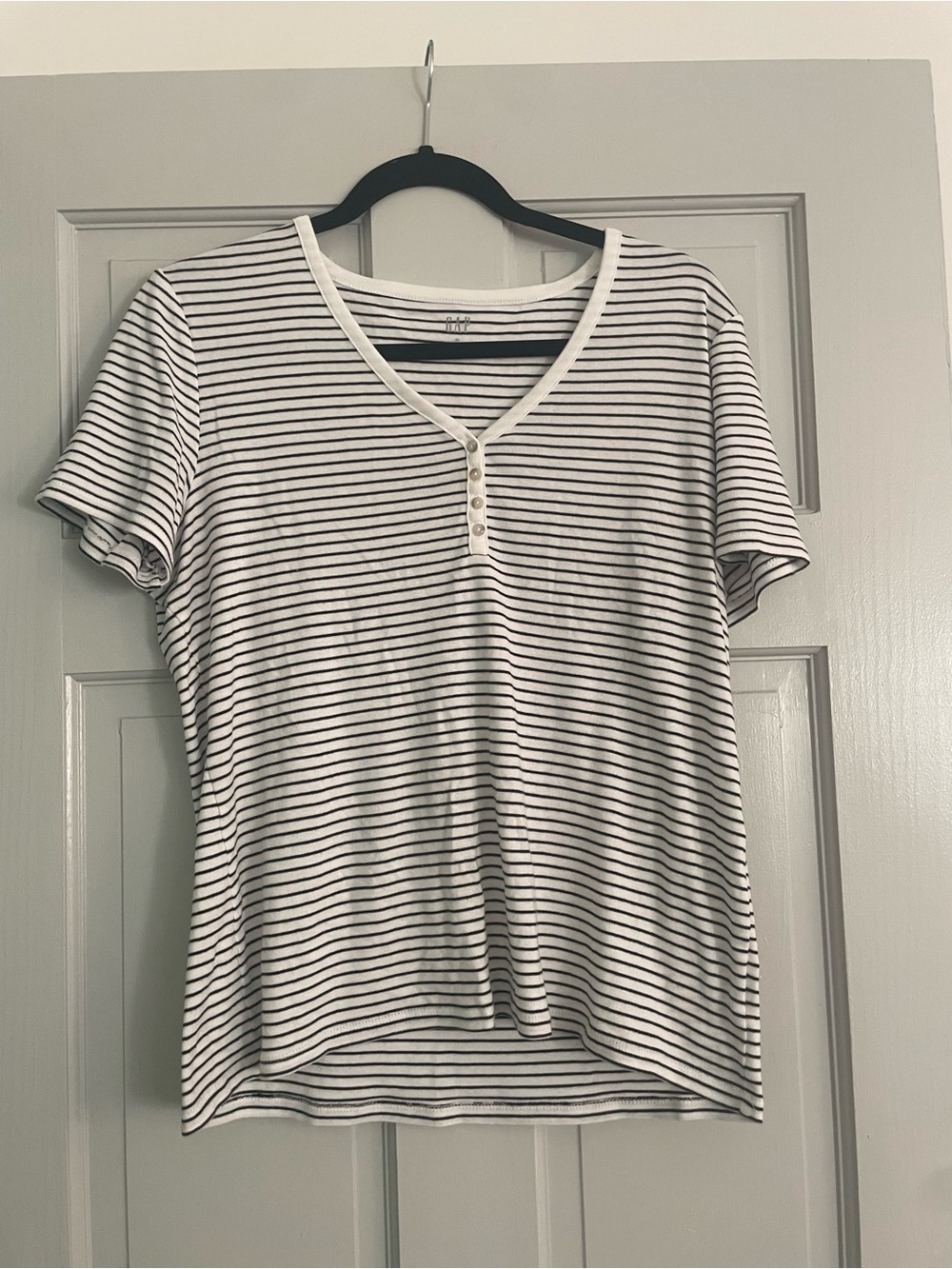GAP White Short-Sleeve V-Neck Henley with Black Stripes